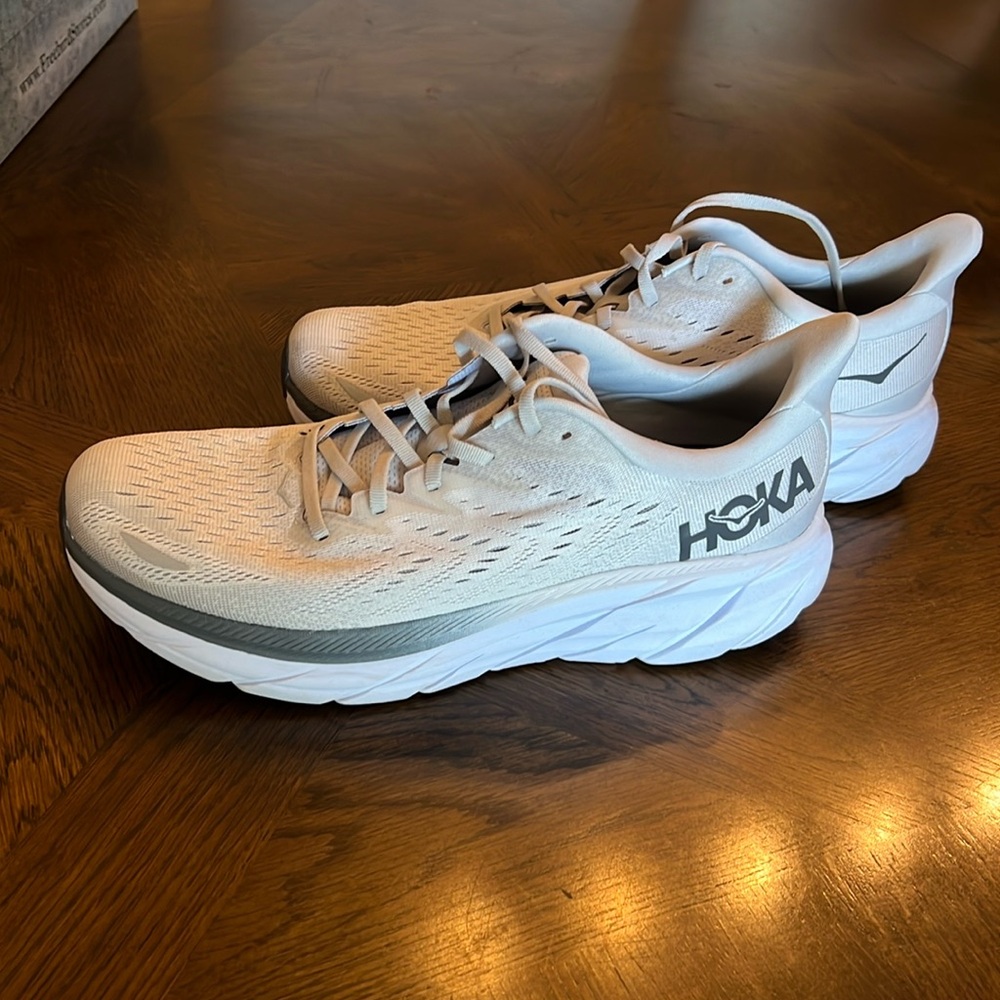 Hoka Clifton 8 Men’s Size 12 Grey
